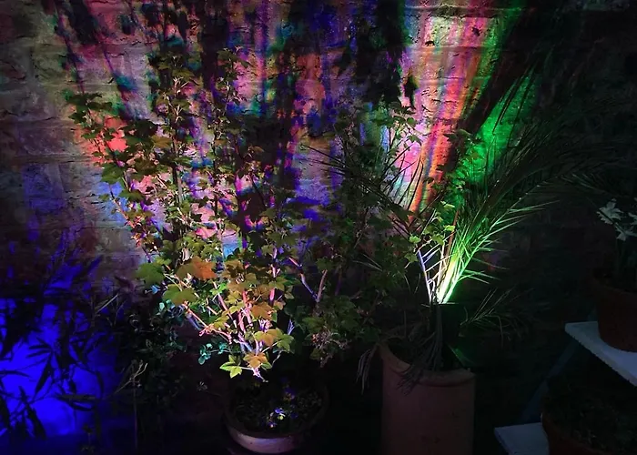 The House At Crooked End - Sleeps 8