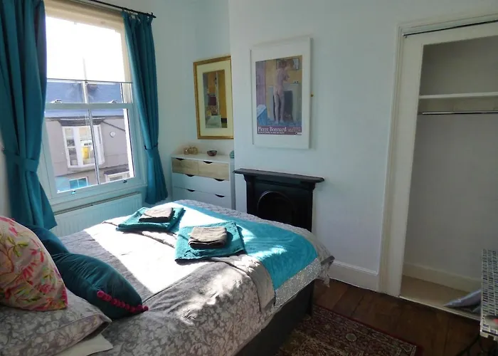 The House At Crooked End - Sleeps 8 * ヨーク