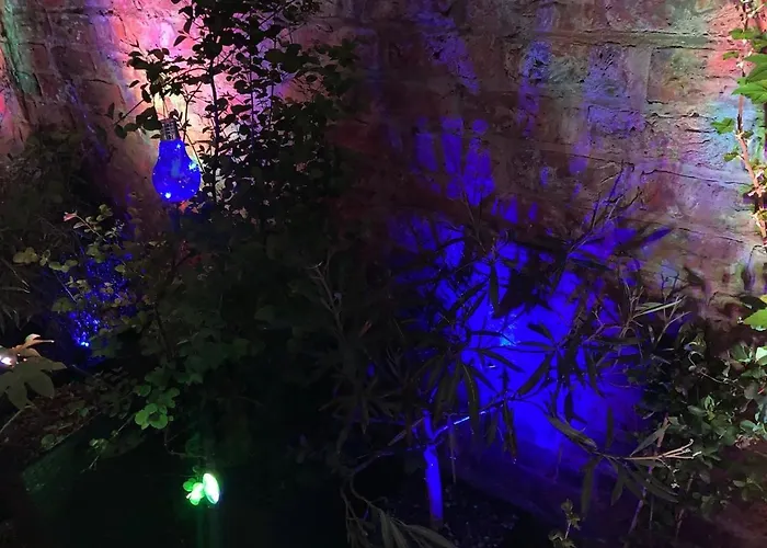 The House At Crooked End - Sleeps 8