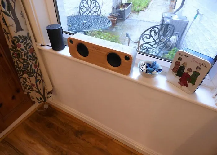 The House At Crooked End - Sleeps 8 Semesterbostad