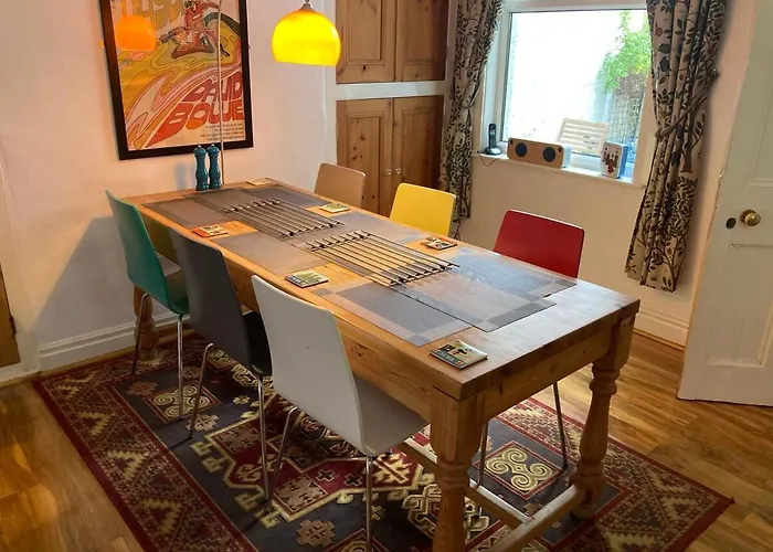 Semesterbostad The House At Crooked End - Sleeps 8 *