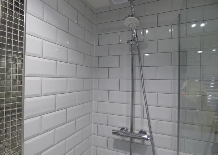 The House At Crooked End - Sleeps 8 York