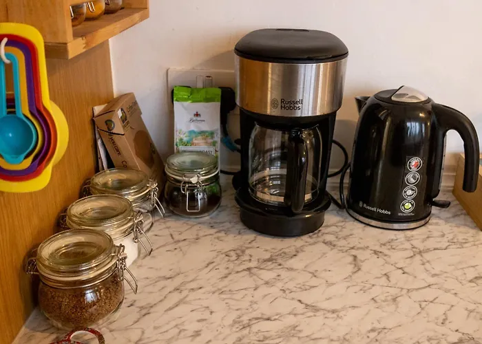 The House At Crooked End - Sleeps 8 * York