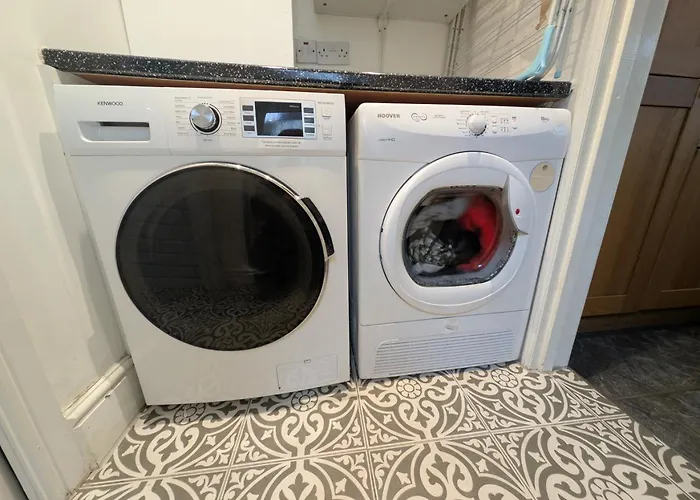 The House At Crooked End - Sleeps 8 York