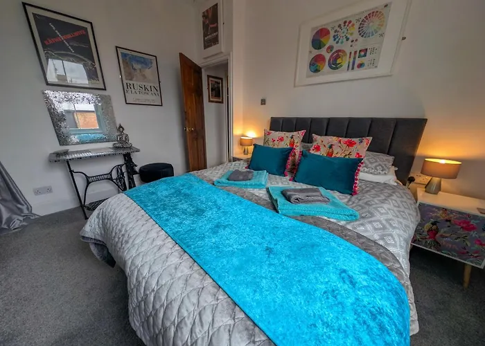 Semesterbostad The House At Crooked End - Sleeps 8