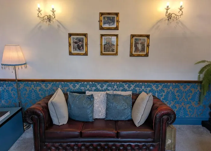 The House At Crooked End - Sleeps 8 * York