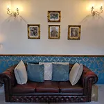 The House At Crooked End - Sleeps 8 * York